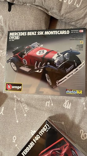 Bburago metal kit mercedes - bburago,