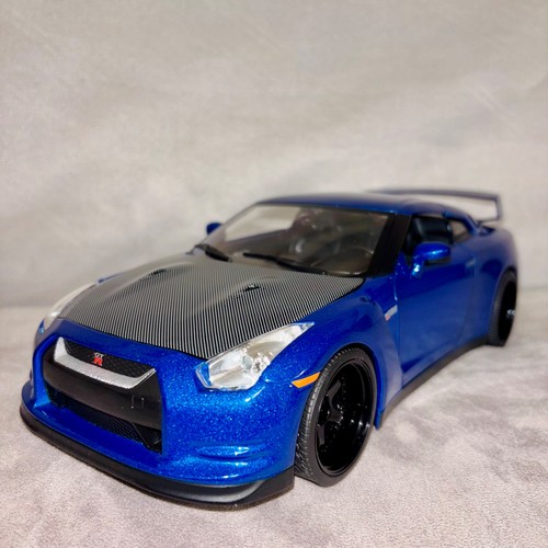 Nissan r35 paul walker - nissan,